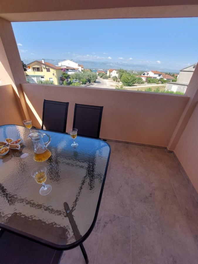 Holiday Home Aria Nin Esterno foto
