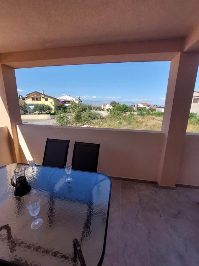 Holiday Home Aria Nin Esterno foto