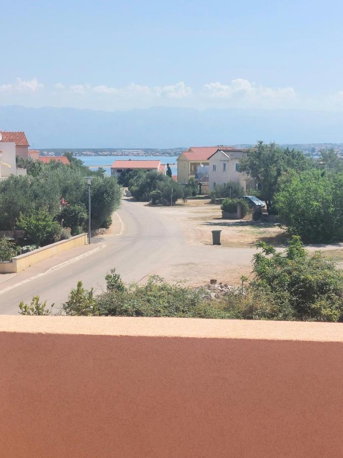Holiday Home Aria Nin Esterno foto