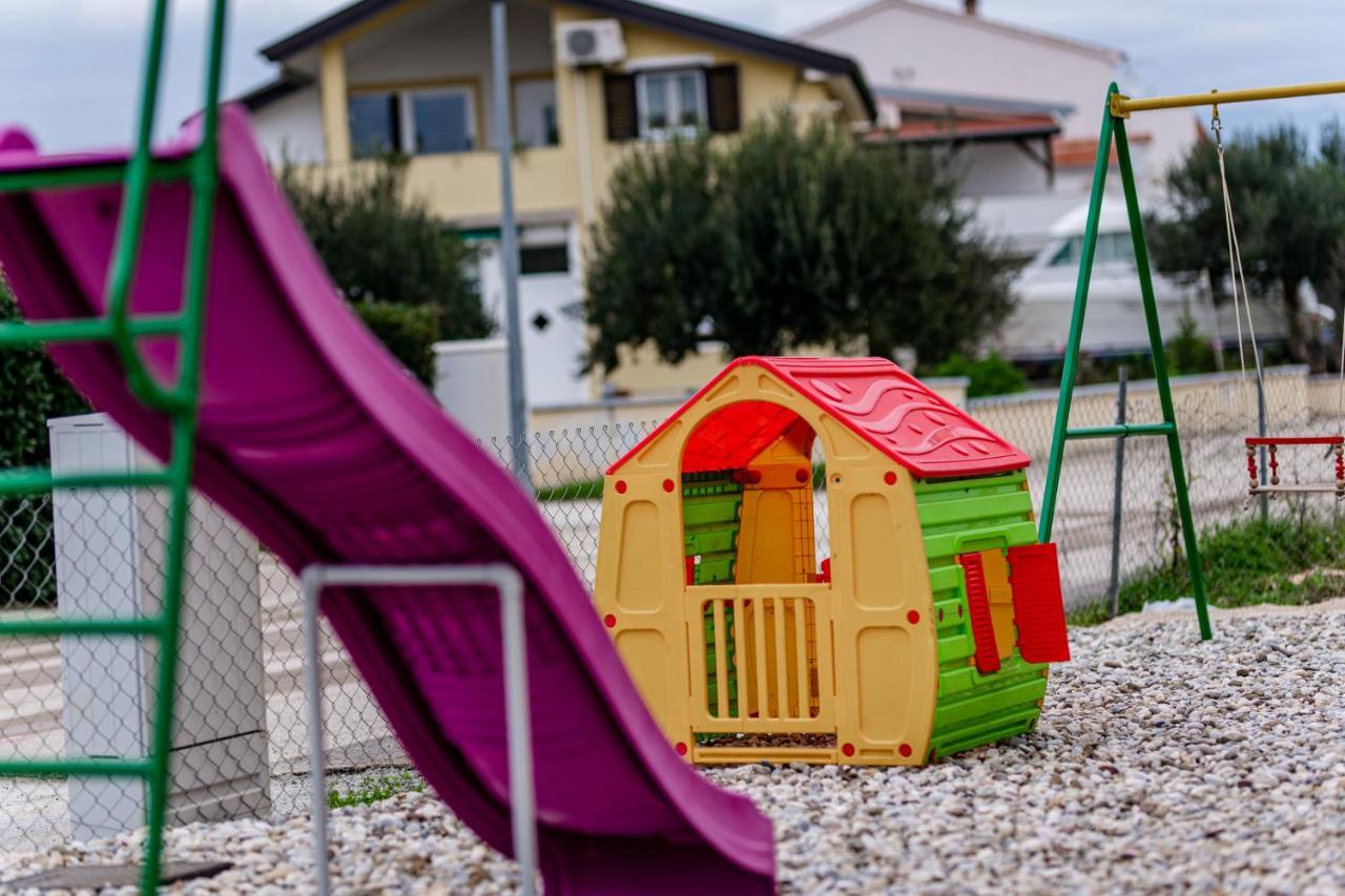 Holiday Home Aria Nin Esterno foto