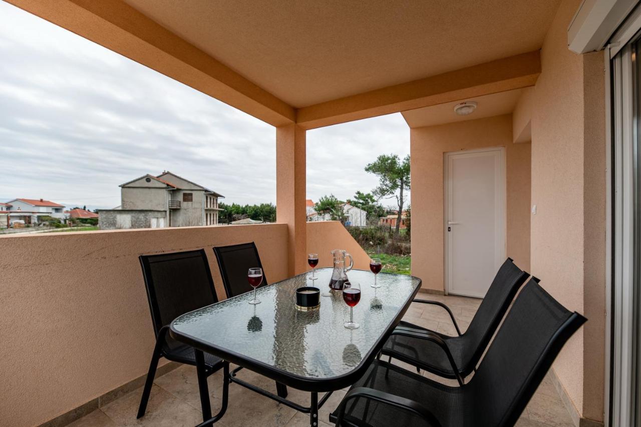 Holiday Home Aria Nin Esterno foto