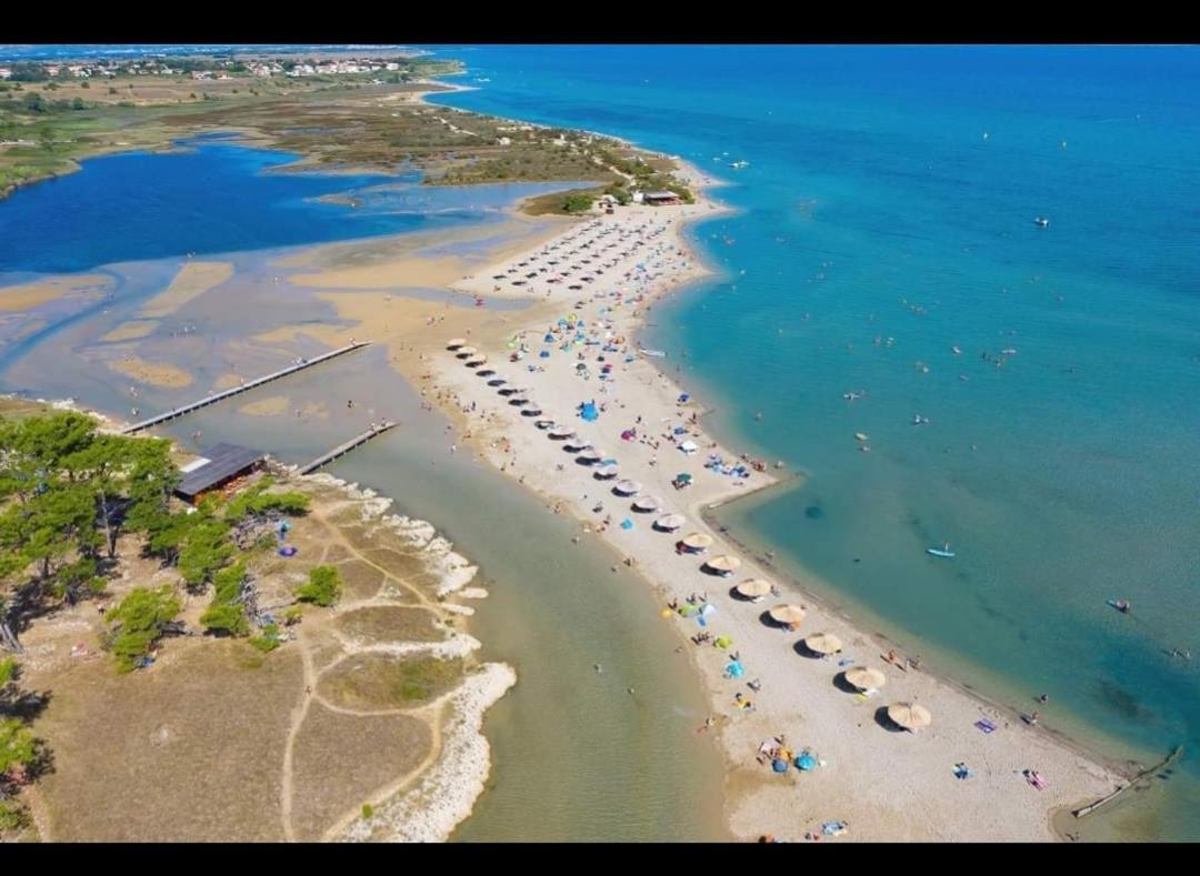 Holiday Home Aria Nin Esterno foto
