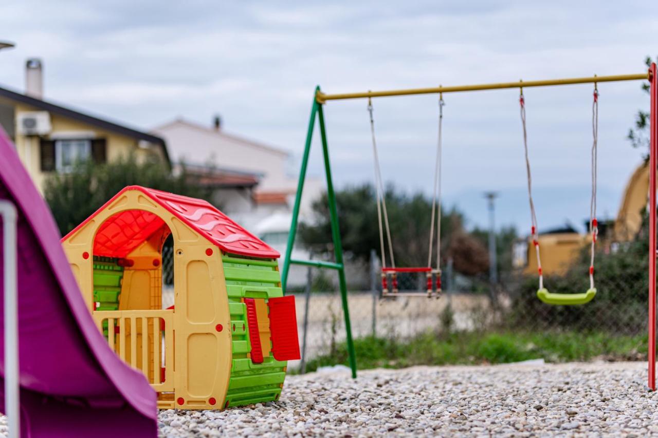 Holiday Home Aria Nin Esterno foto