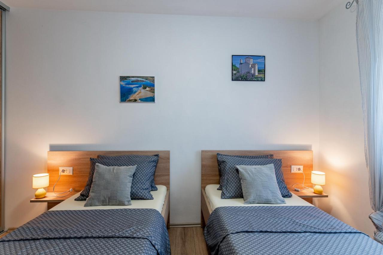 Holiday Home Aria Nin Esterno foto