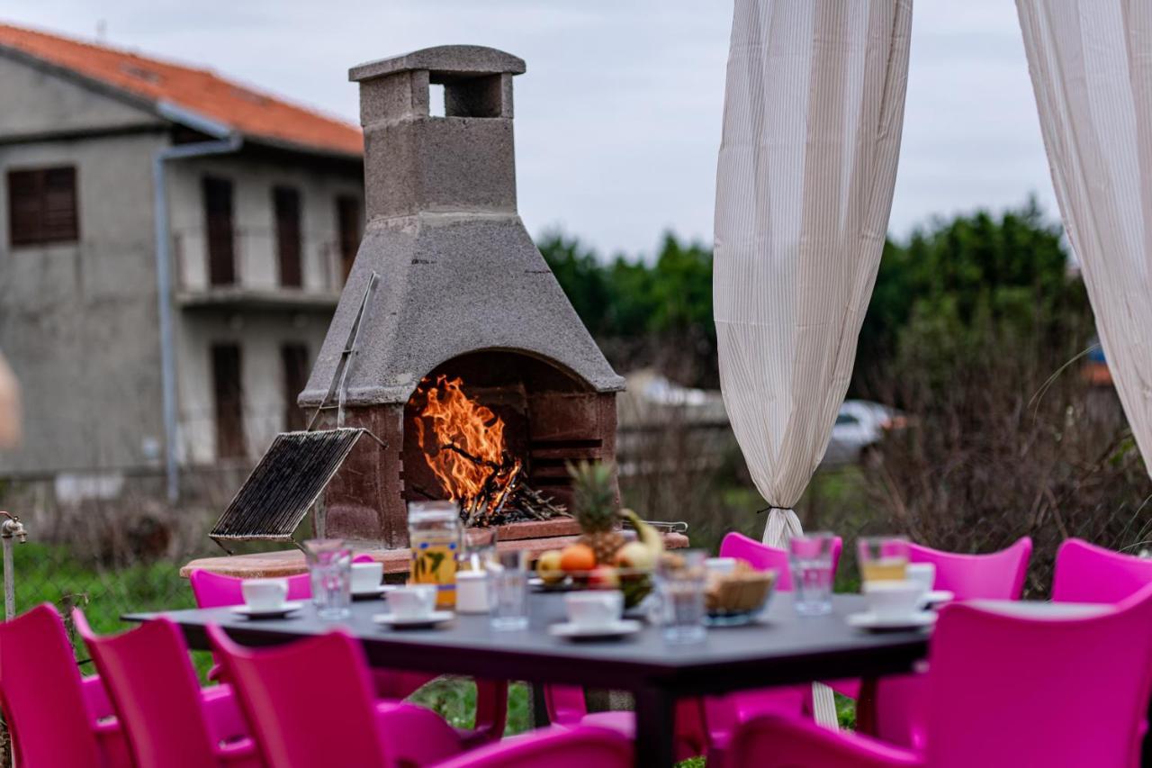Holiday Home Aria Nin Esterno foto