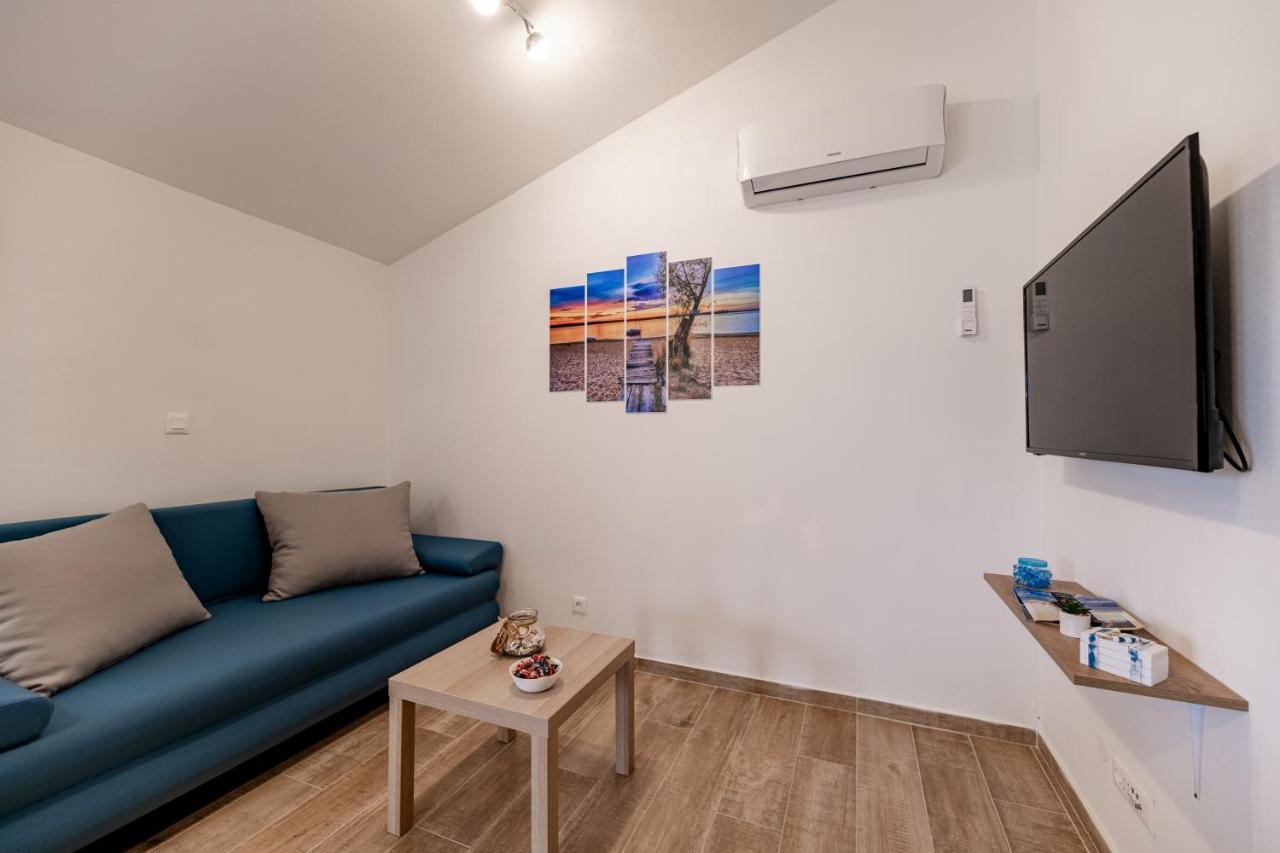 Holiday Home Aria Nin Esterno foto