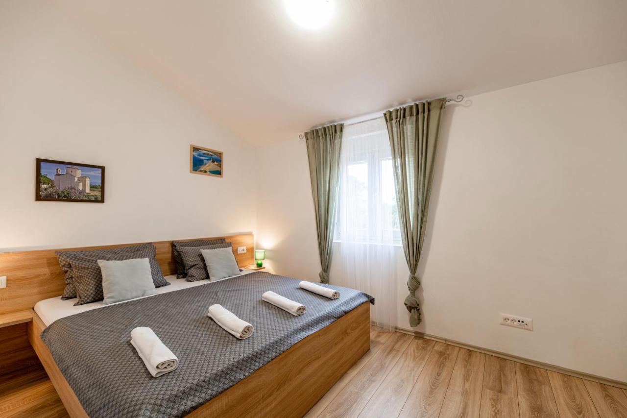 Holiday Home Aria Nin Esterno foto